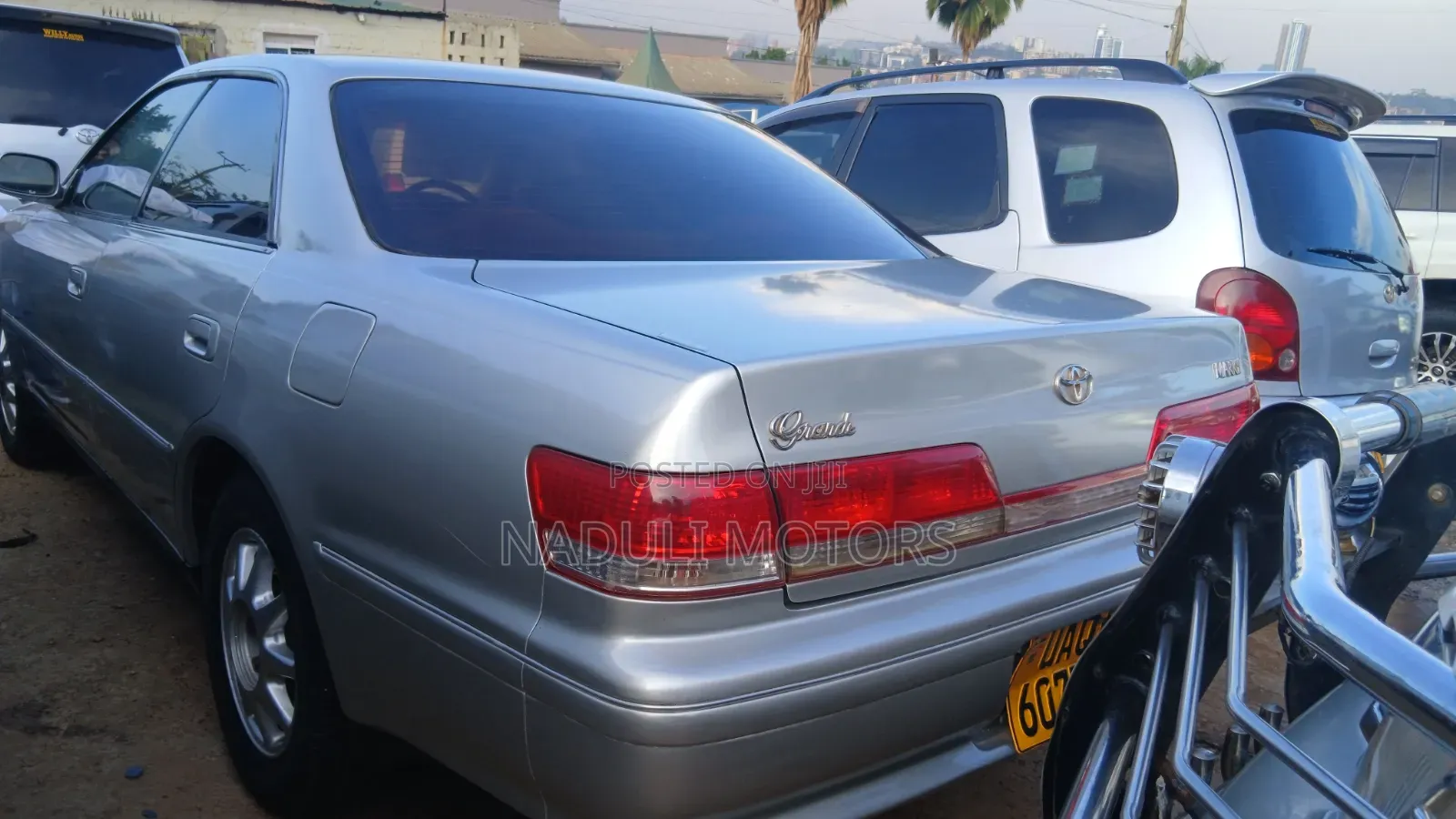 Toyota Mark II 2002 Silver