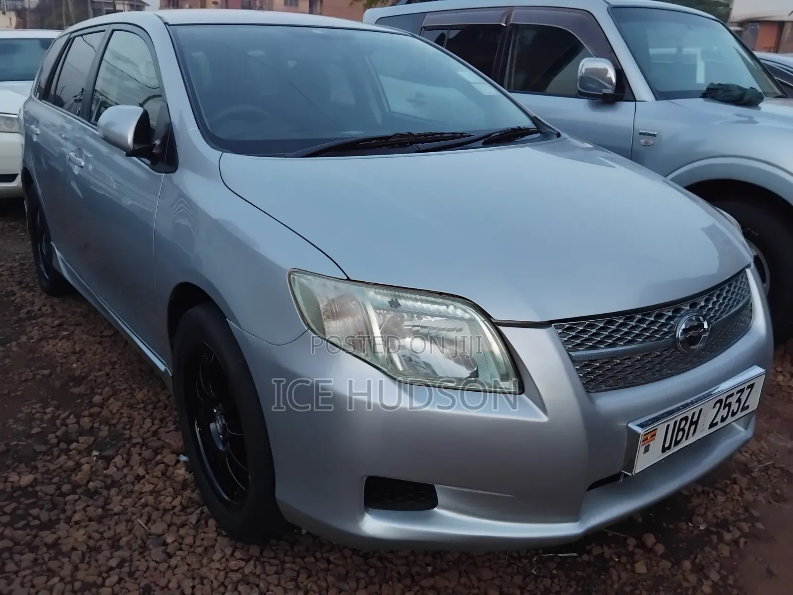 Toyota Corolla Fielder 2009 Silver