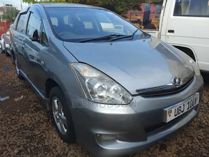 Toyota Wish 2007 Silver