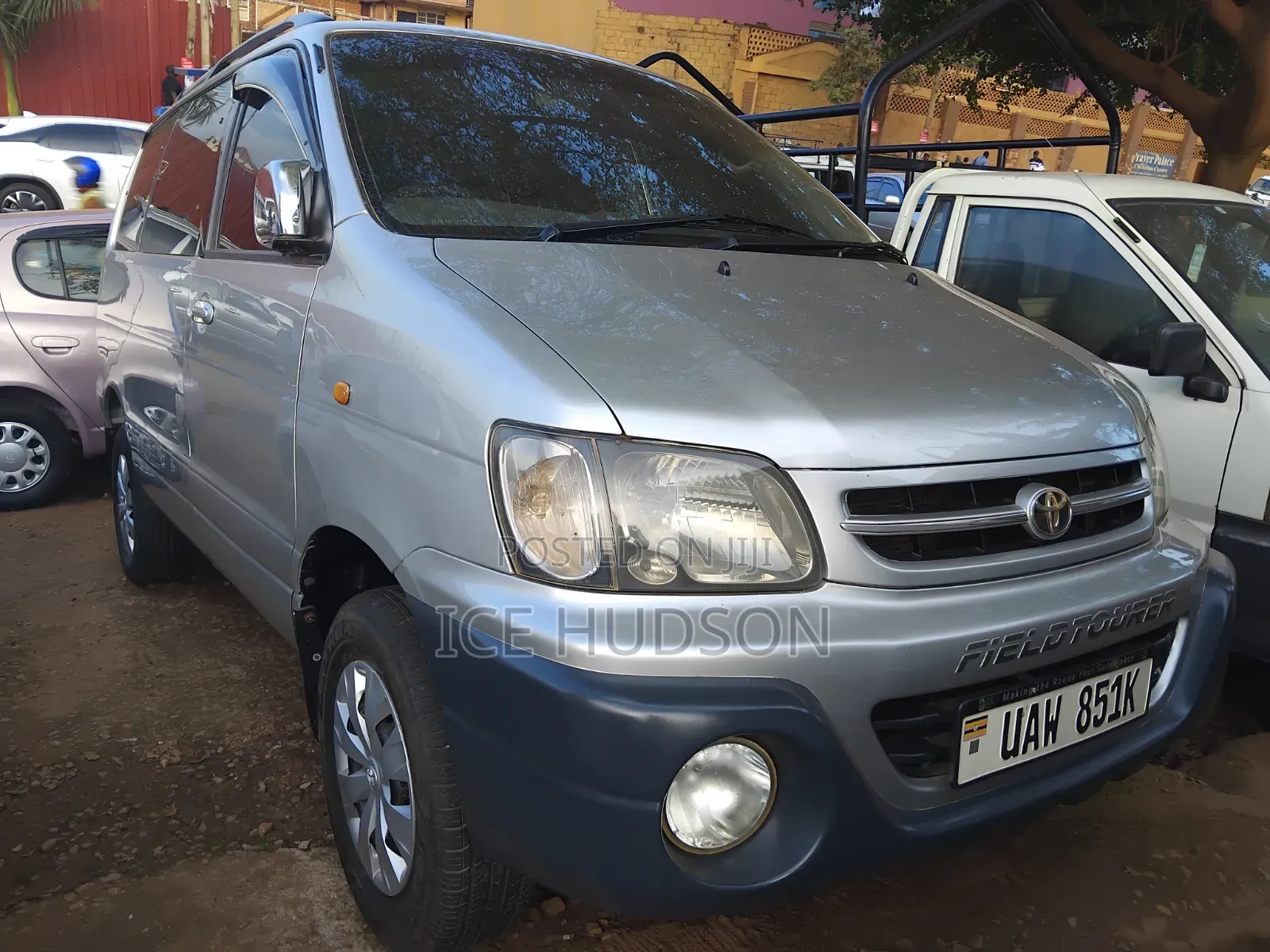 Toyota LiteAce Noah 2001 Silver