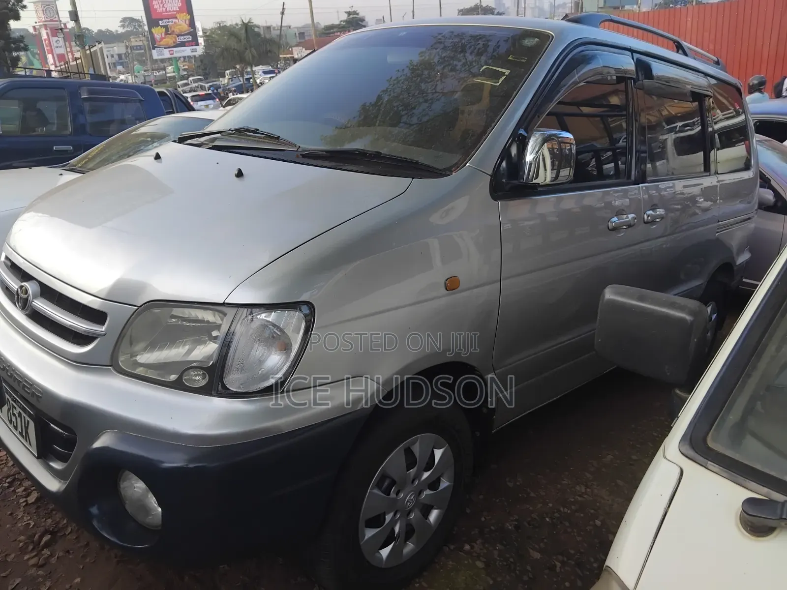 Toyota LiteAce Noah 2001 Silver