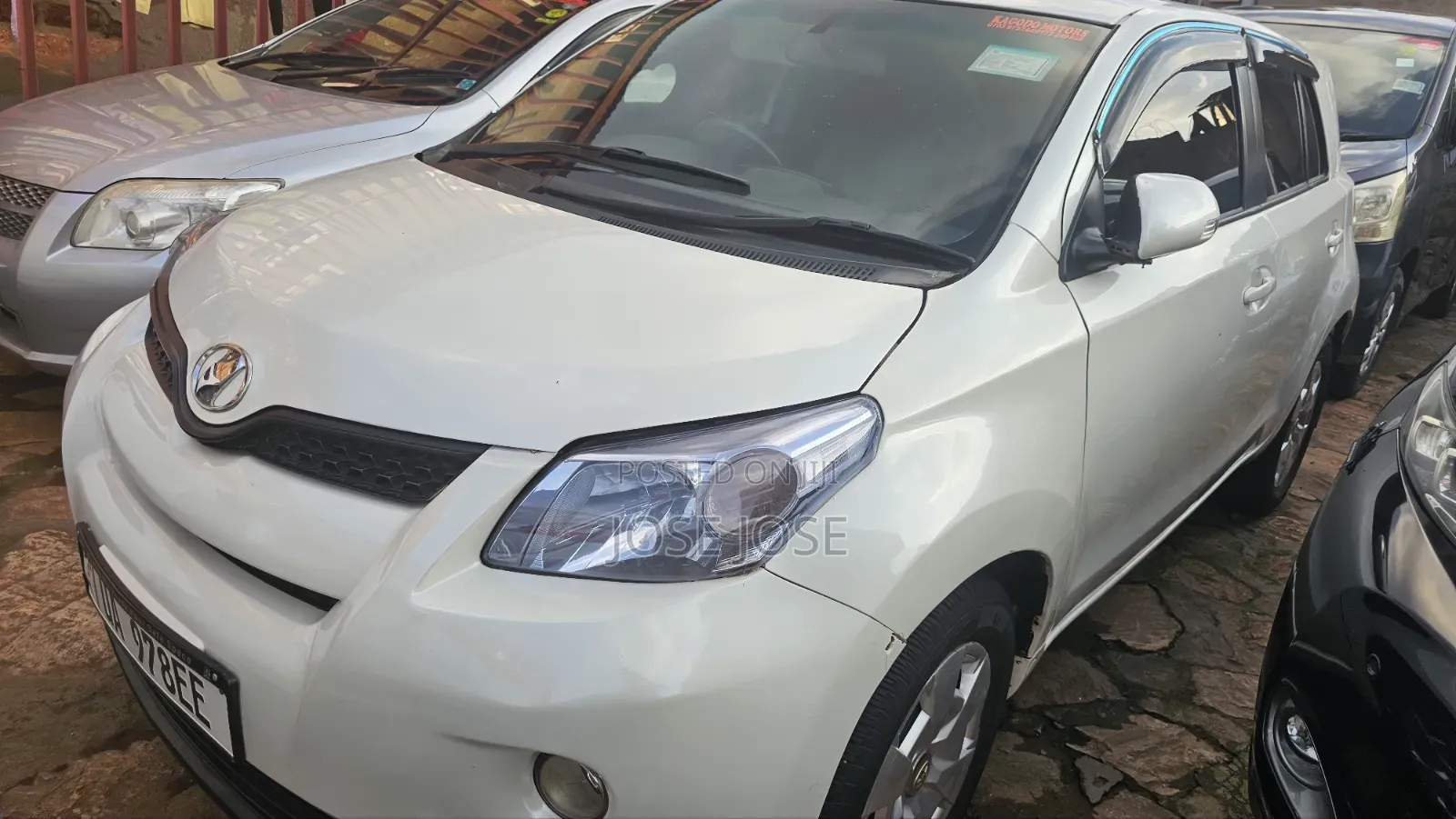 Toyota IST 2010 White