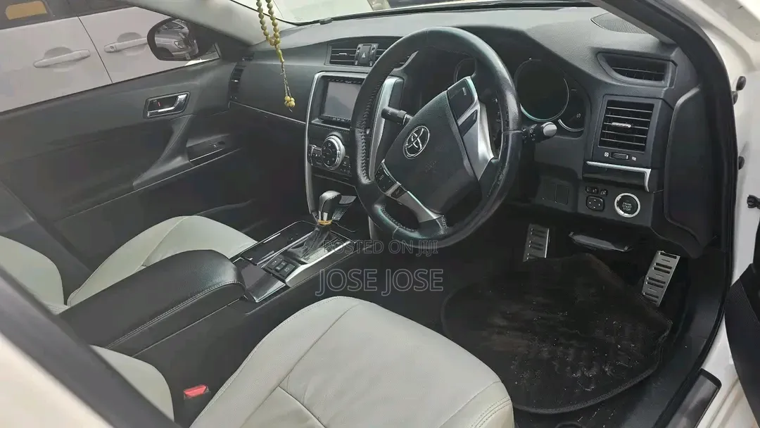 Toyota Mark X 2012 White