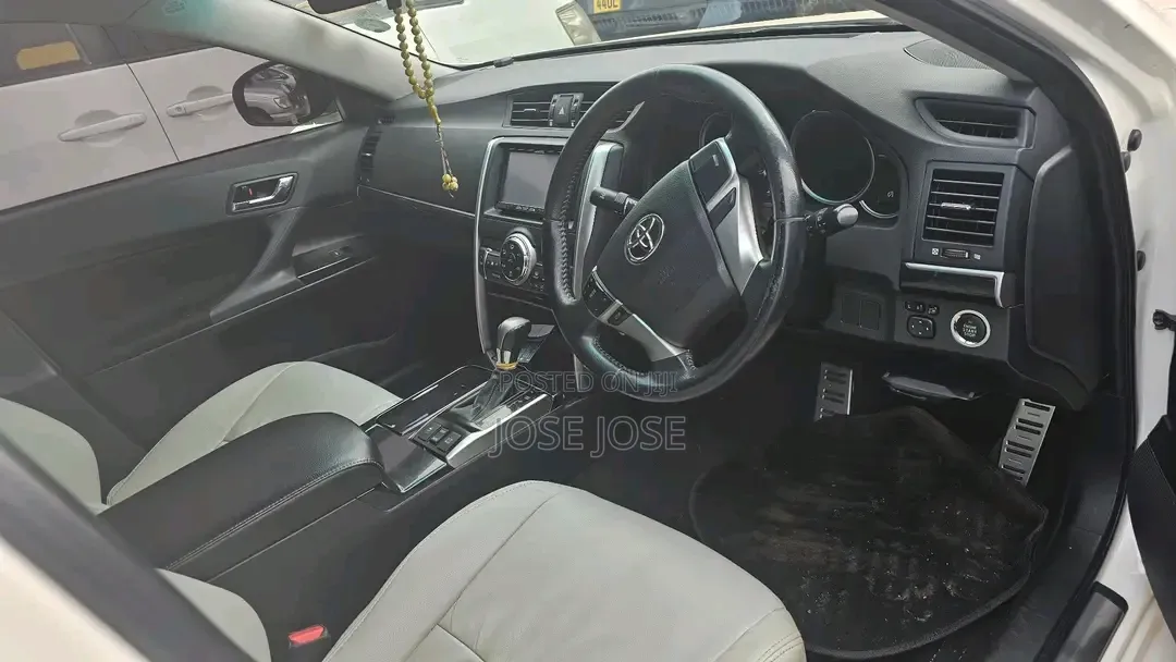 Toyota Mark X 2012 White