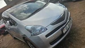 Toyota Ractis 2008 Silver
