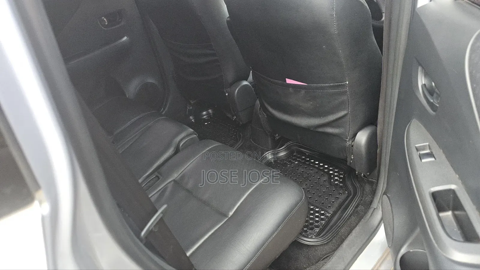 Toyota Ractis 2008 Silver