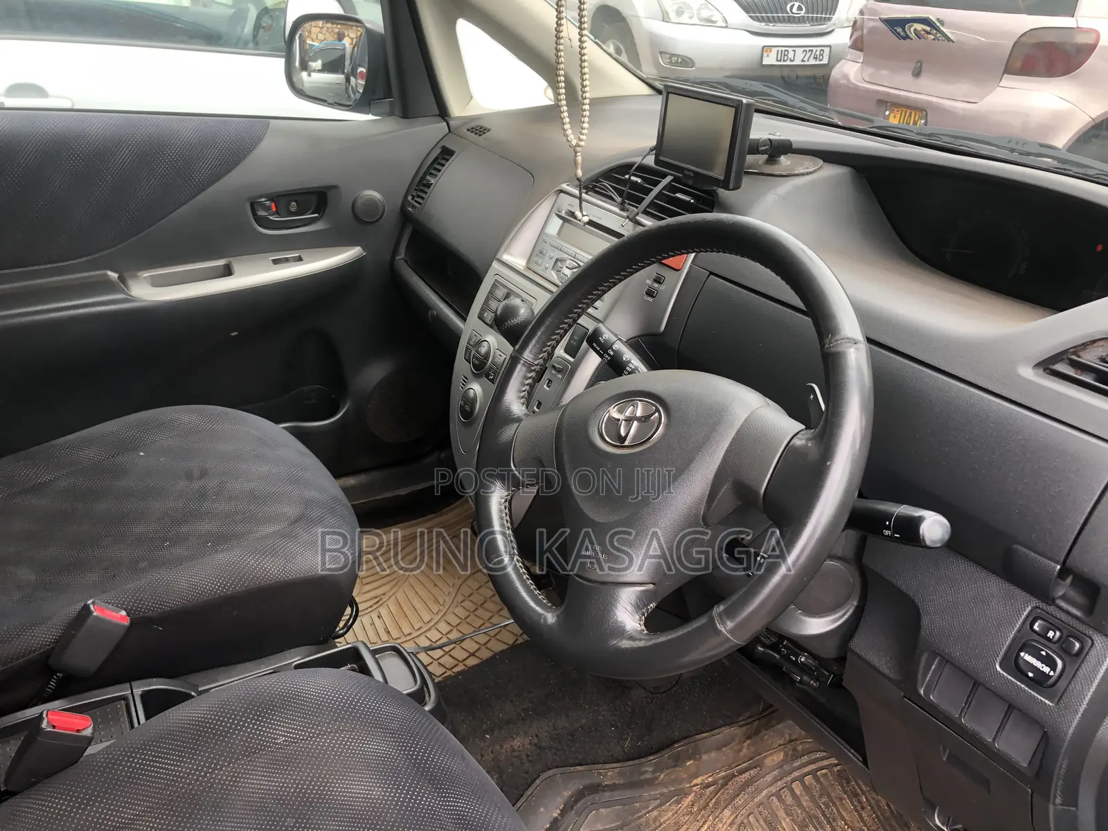 Toyota Ractis 2005 Blue