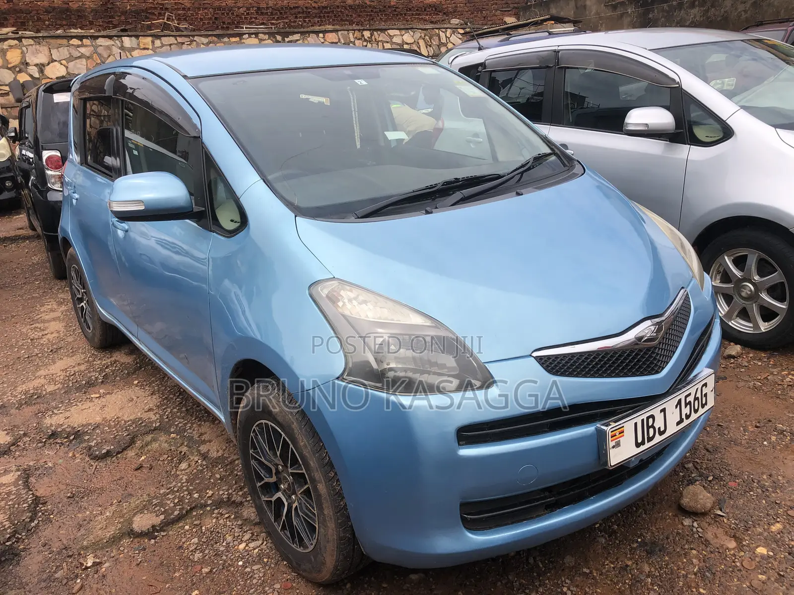 Toyota Ractis 2005 Blue
