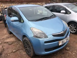 Toyota Ractis 2005 Blue