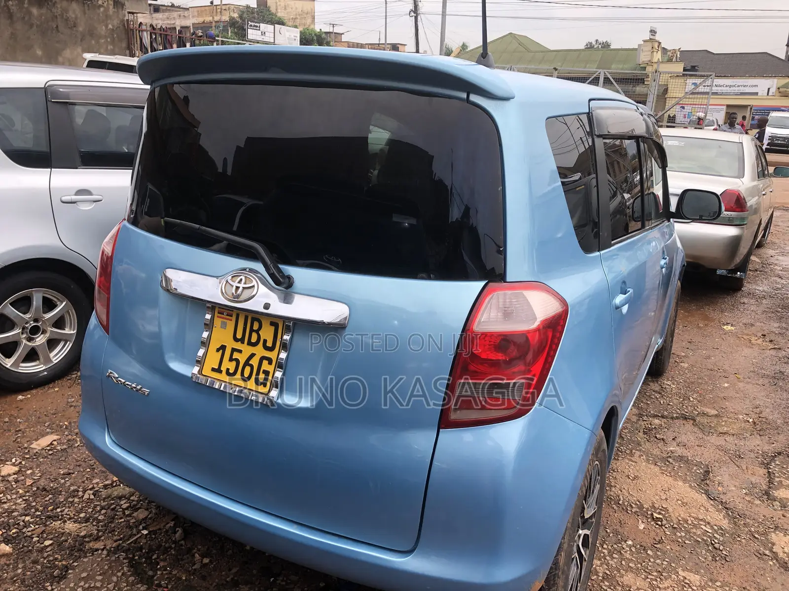 Toyota Ractis 2005 Blue
