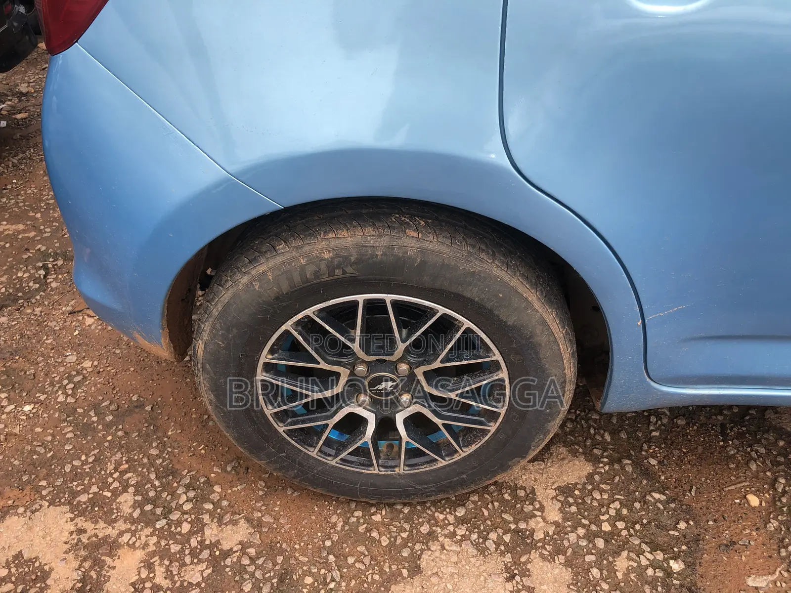 Toyota Ractis 2005 Blue
