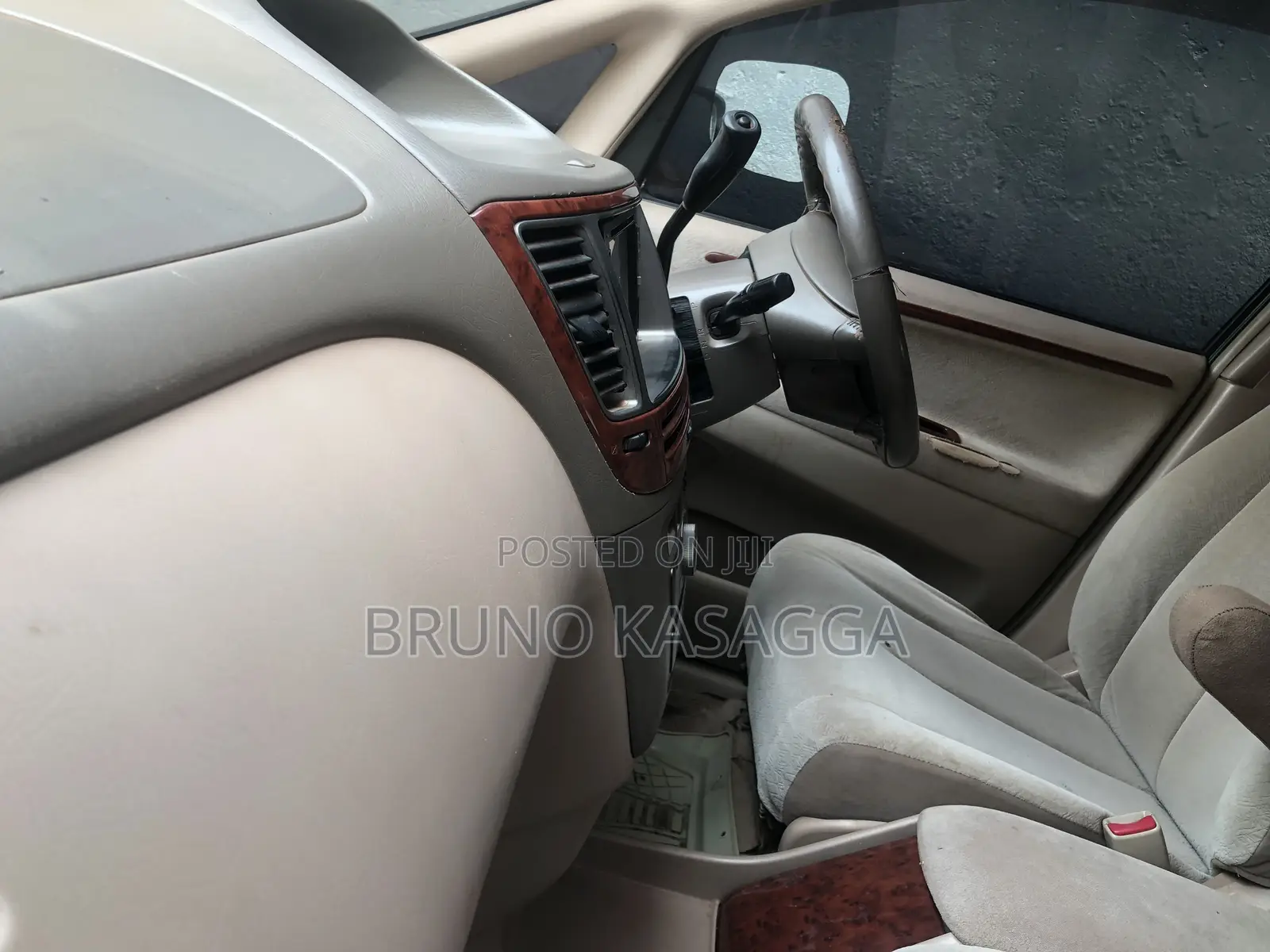Toyota Nadia 2001 Silver