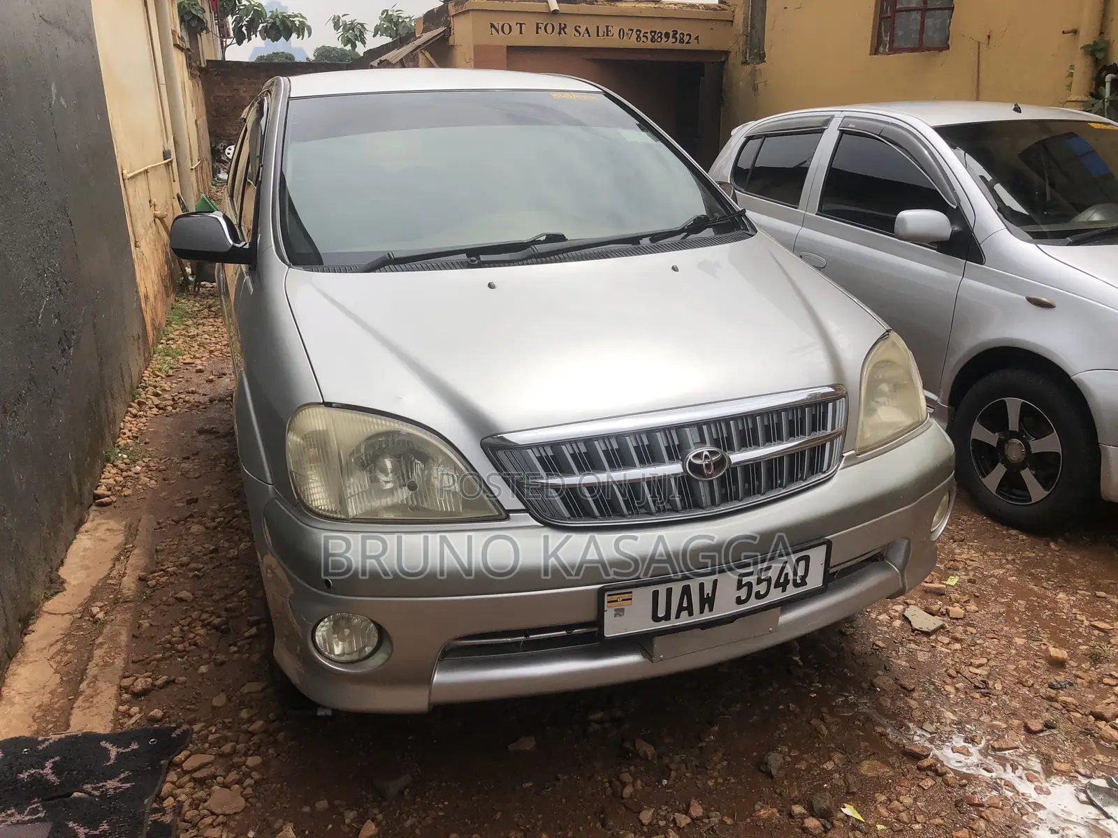 Toyota Nadia 2001 Silver