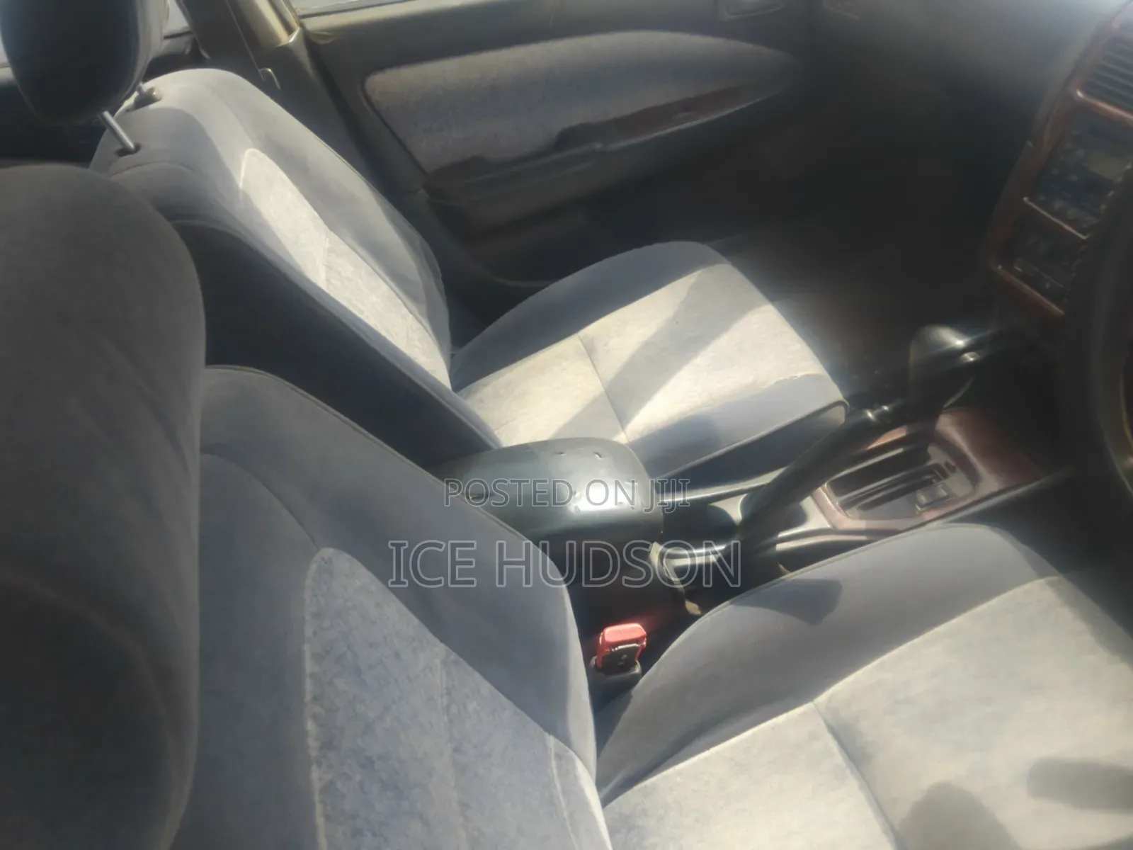 Toyota Corona Premio 2000 Blue