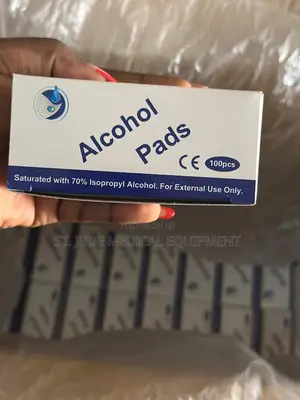 Alcohol Swabs/ Alcohol Pads