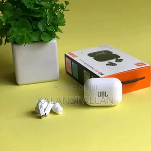 JBL Super Bass Bluetooth Earbuds