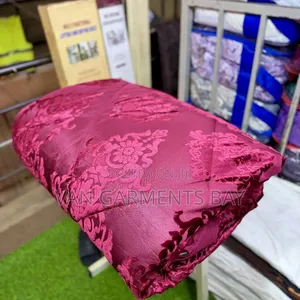 6pc Jacquard Duvets.
