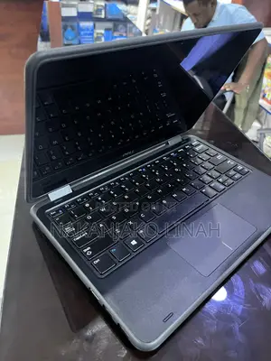 Laptop Dell Latitude 3189 8GB Intel Celeron SSD 128GB