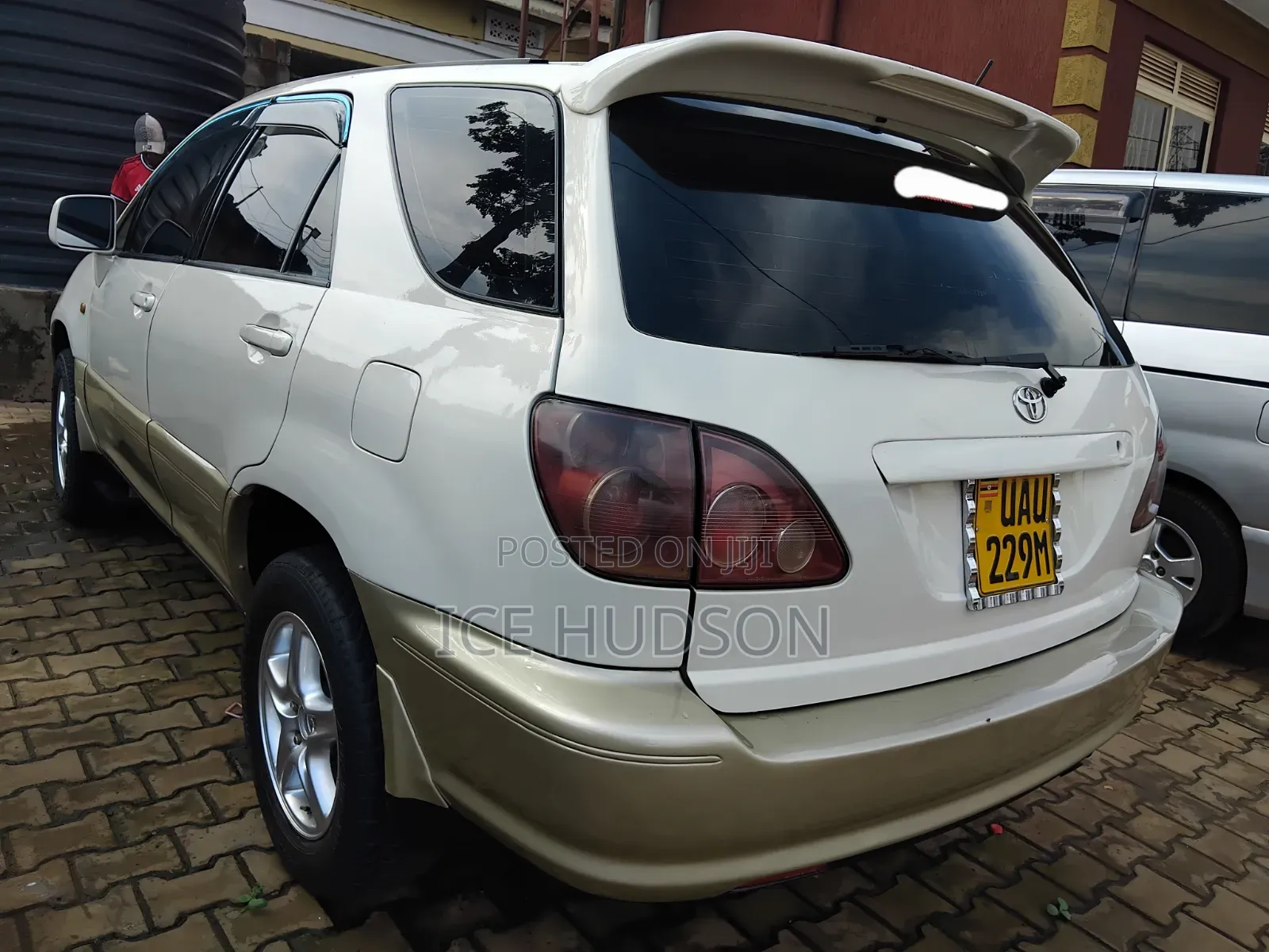 Toyota Harrier 1998 White