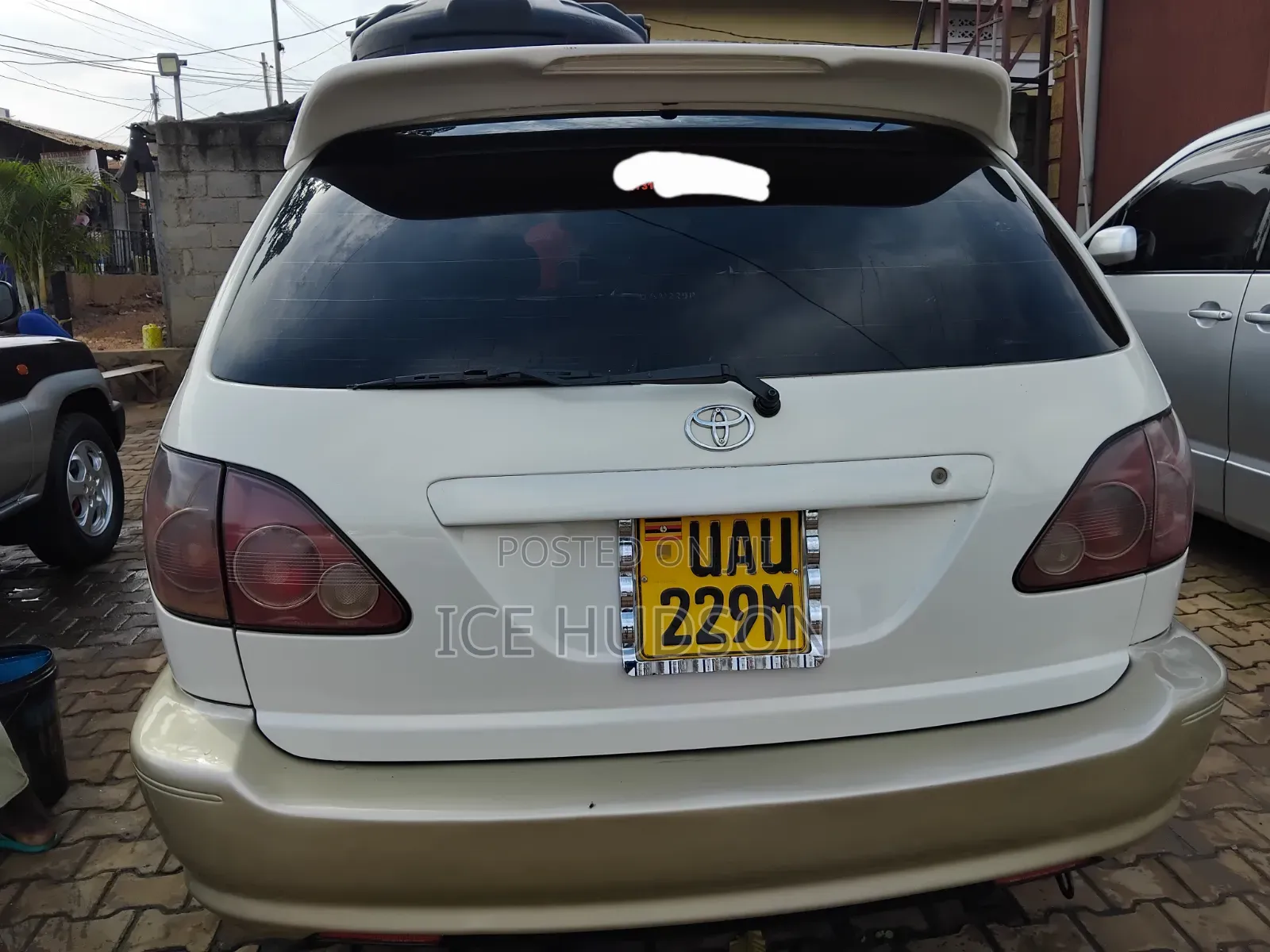 Toyota Harrier 1998 White