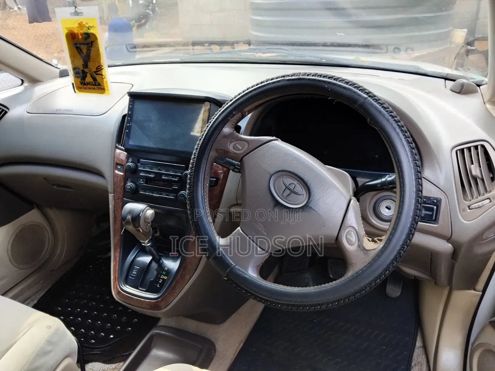 Toyota Harrier 1998 White