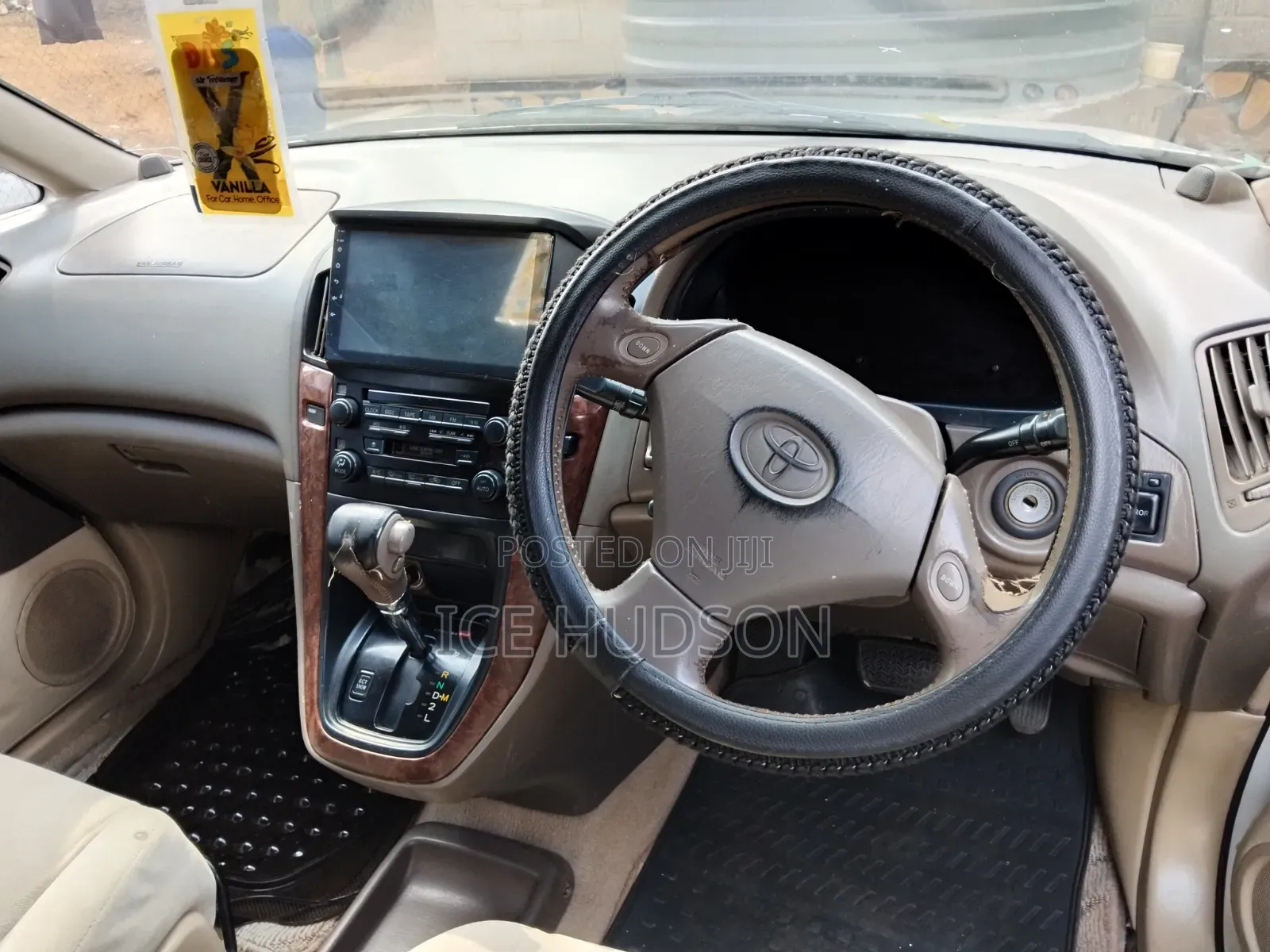 Toyota Harrier 1998 White