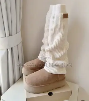 UGG Women’s Classic Mini Dipper Leg Warmer Boots
