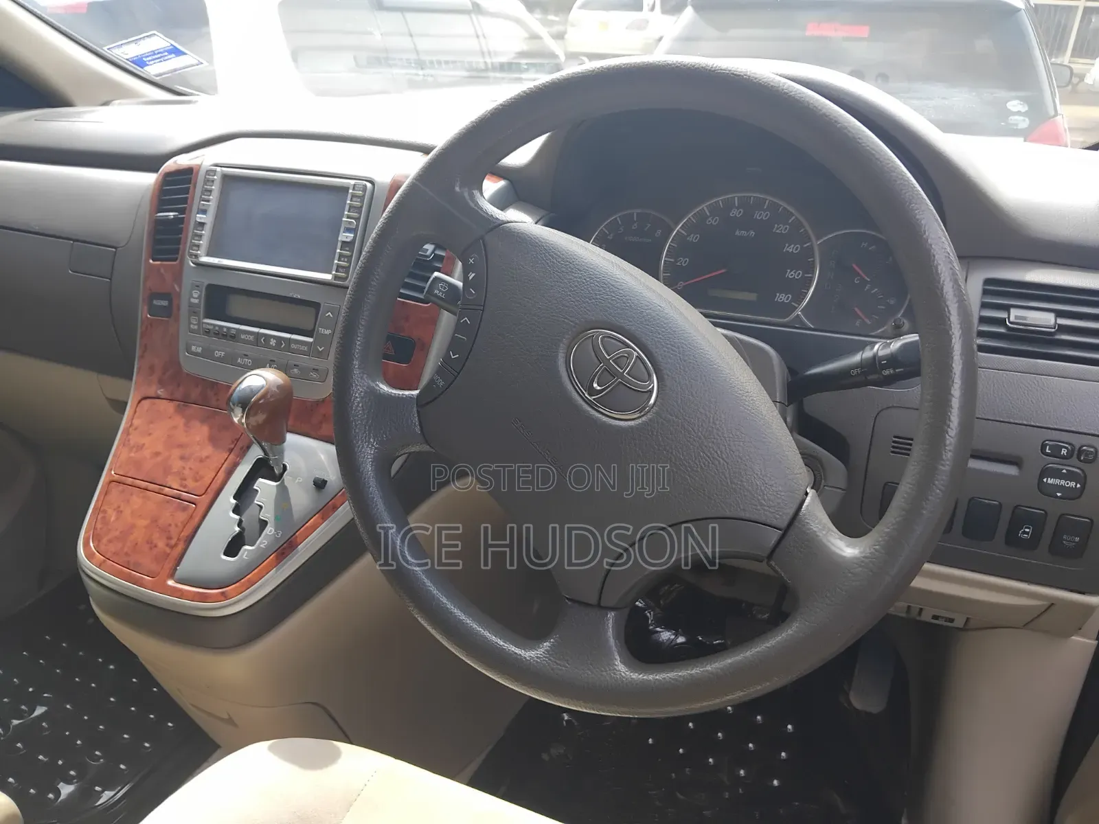 Toyota Alphard 2004 Silver