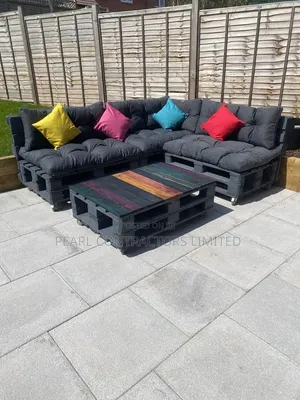 Pallet L Sofa Chairs in Any Colour From 1,600,000/- In Any Colour
