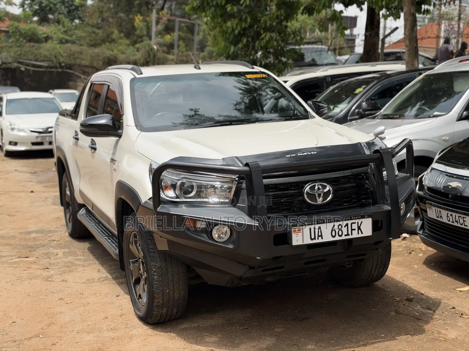 Toyota Hilux 2018 White