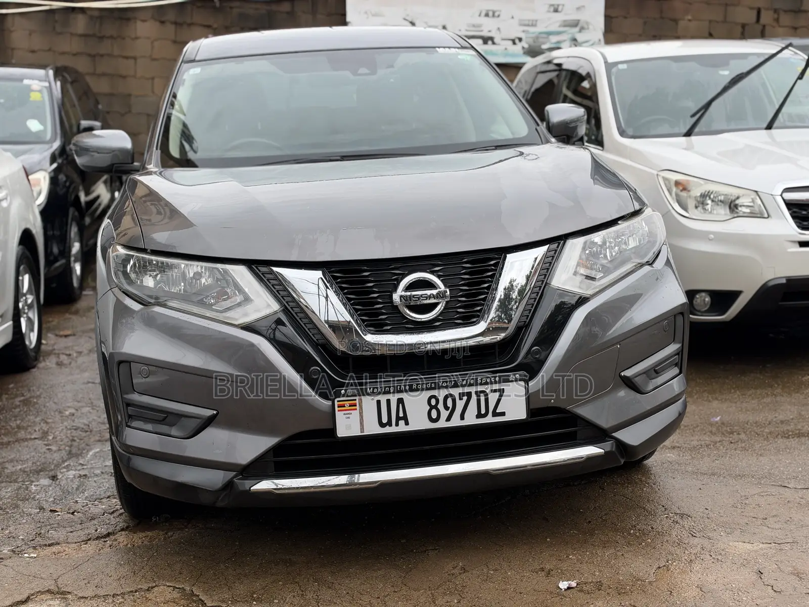 Nissan X-Trail 2016 Gray