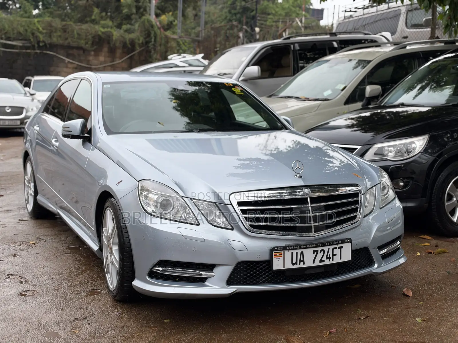 Mercedes-Benz E300 2011 Silver