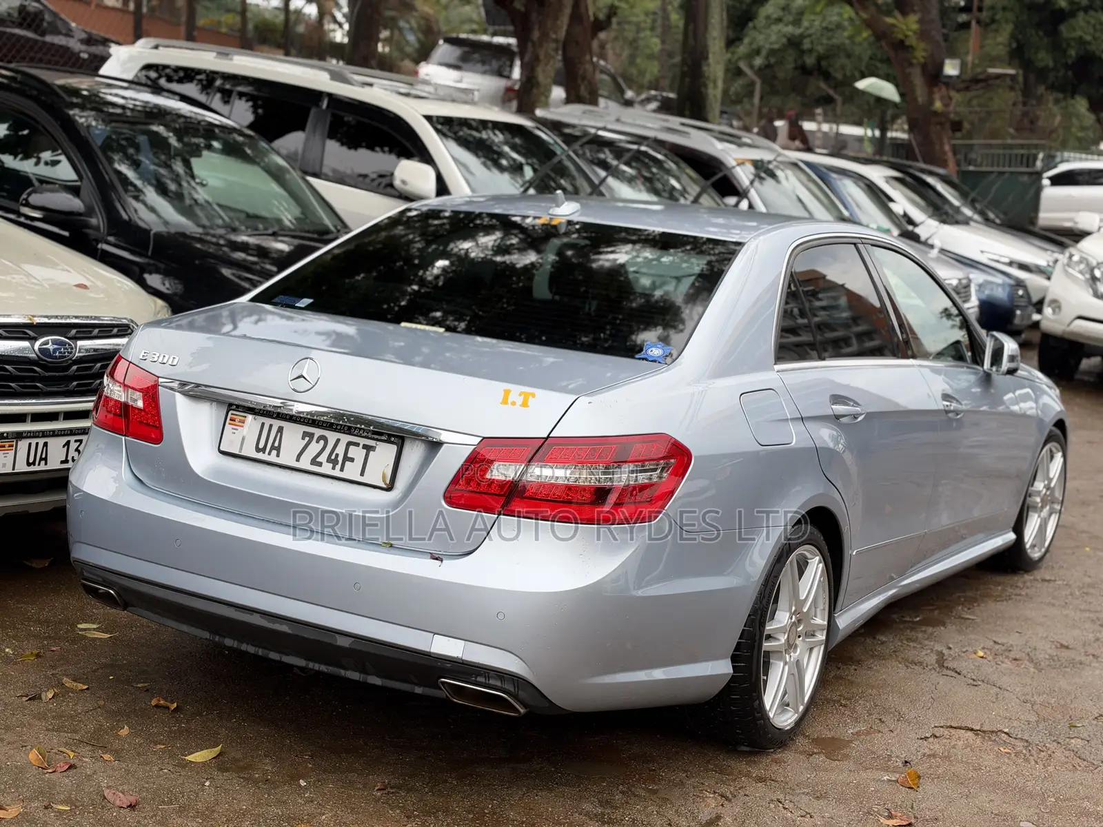 Mercedes-Benz E300 2011 Silver