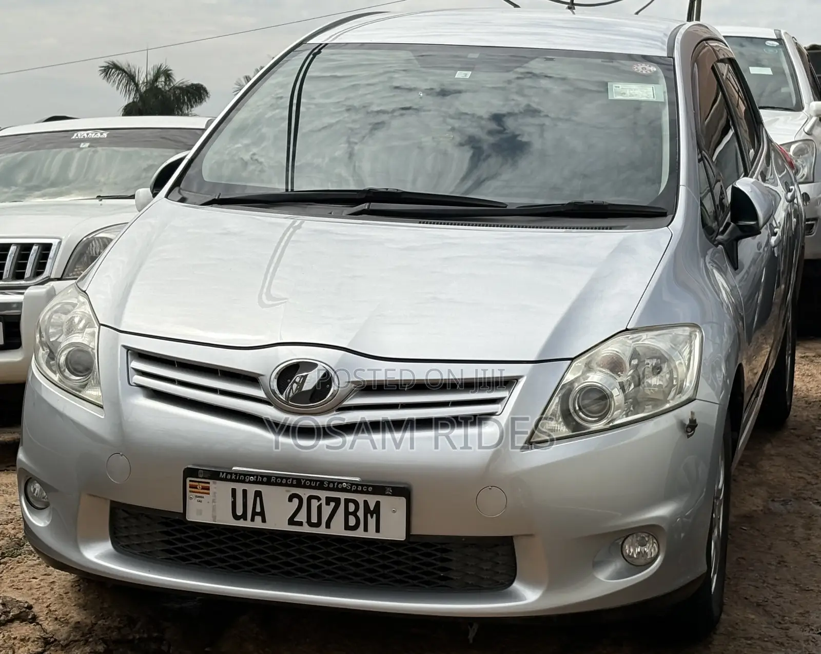 Toyota Auris 2012 Silver