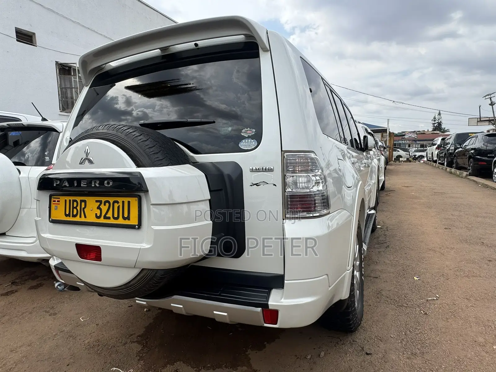 Mitsubishi Pajero 2010 White