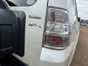 Mitsubishi Pajero 2010 White
