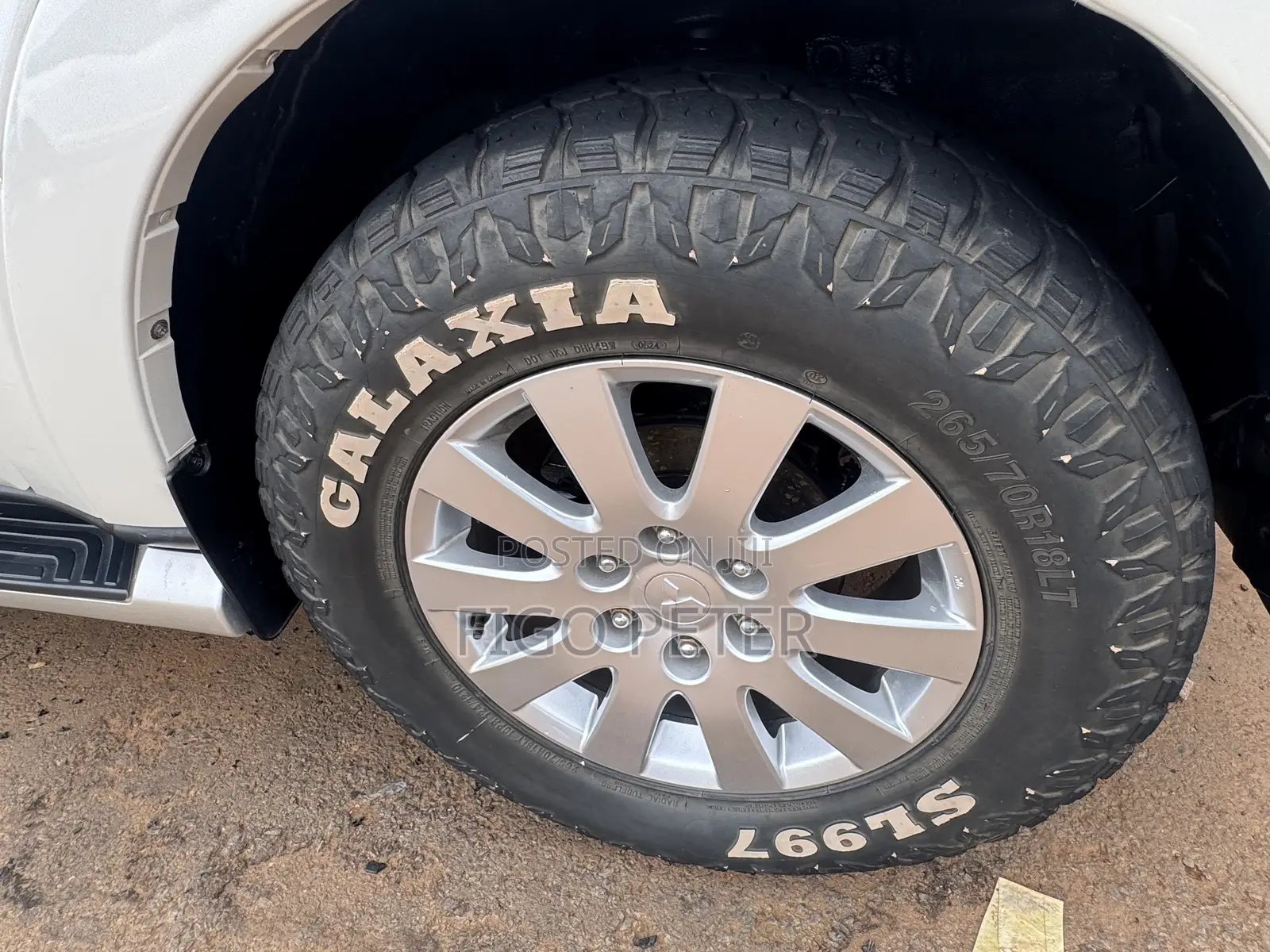 Mitsubishi Pajero 2010 White