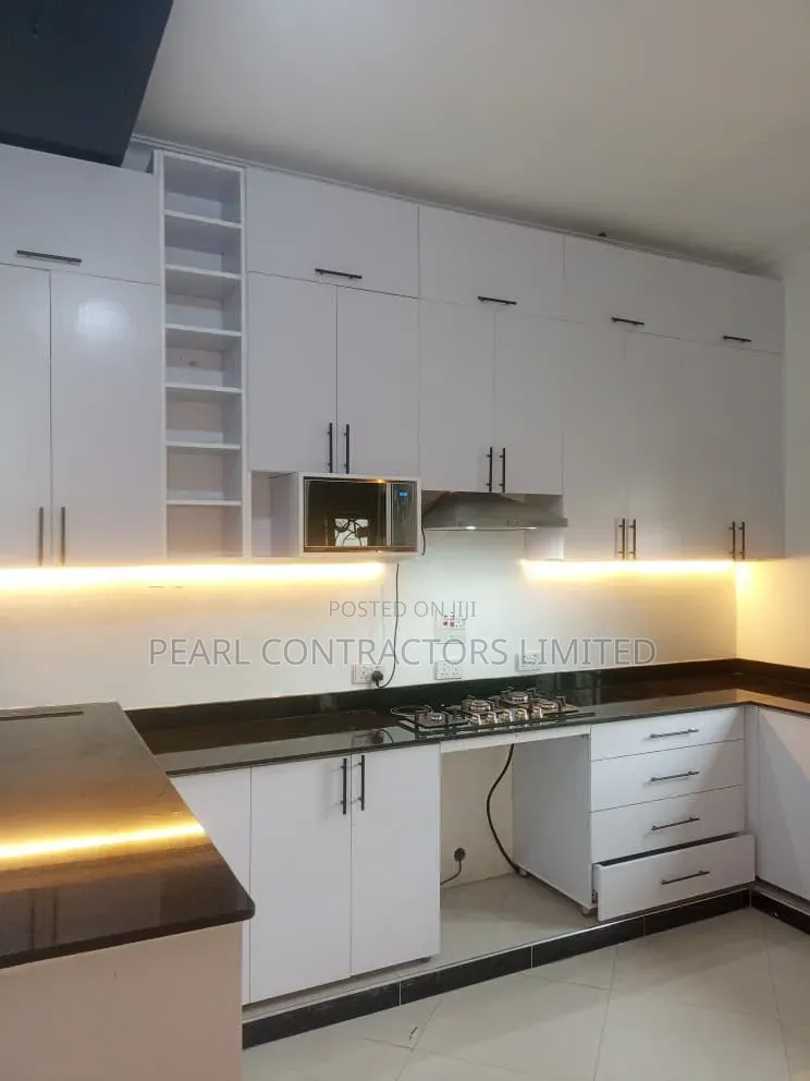Kitchen Cabinets/Melamine Kitchen Cabinets 870,000/- Per Running Meter