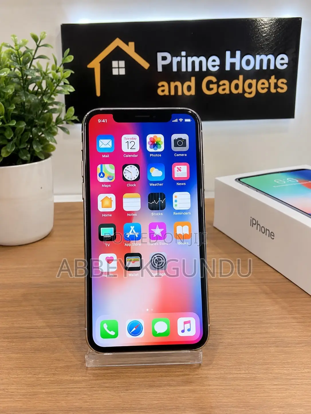 Apple iPhone X 64 GB White