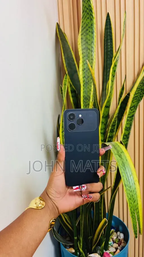 Tecno Spark 40 128 GB Black