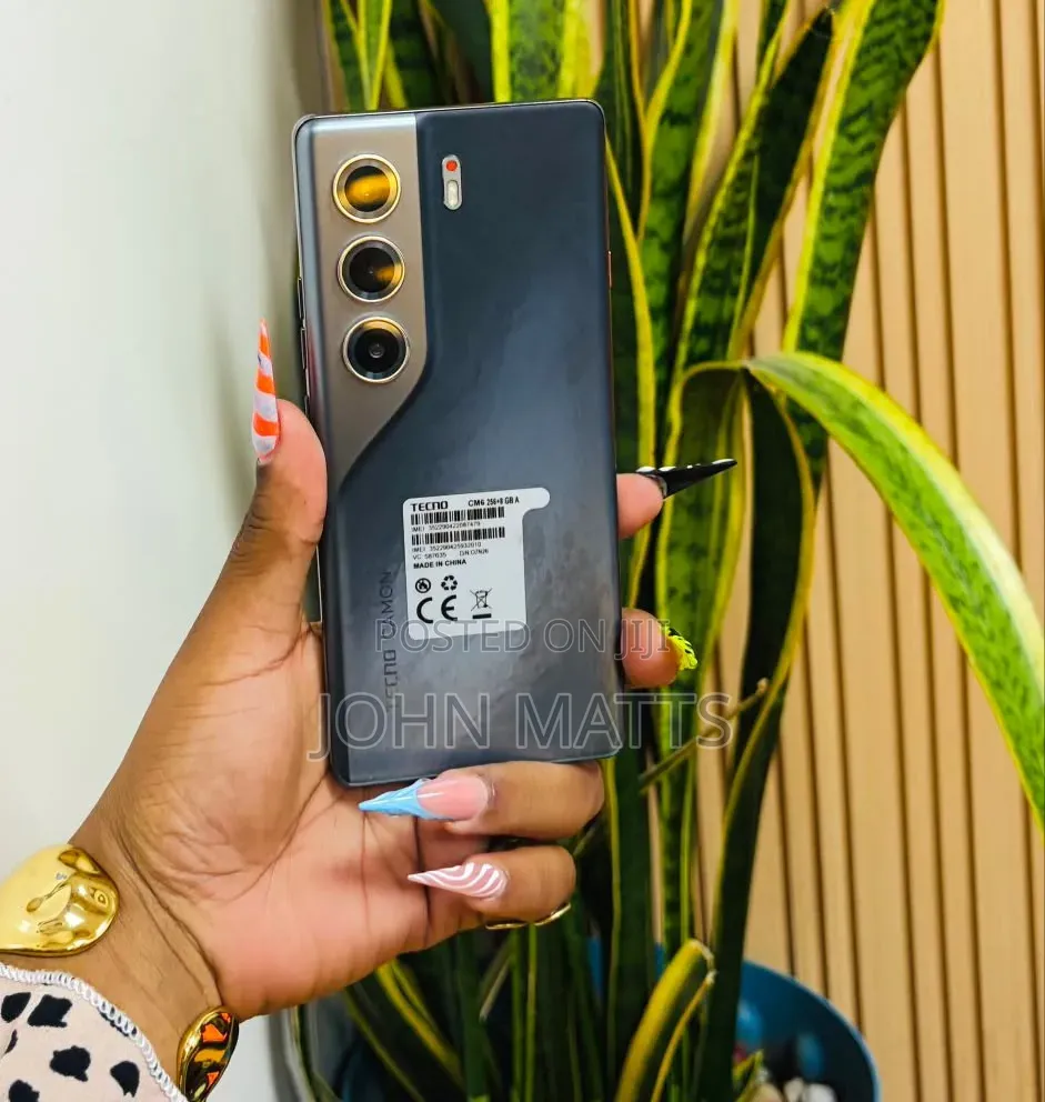 Tecno Camon 40 Pro 4G 256 GB Gray