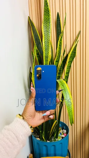 New Samsung Galaxy A17 5G 256 GB Blue