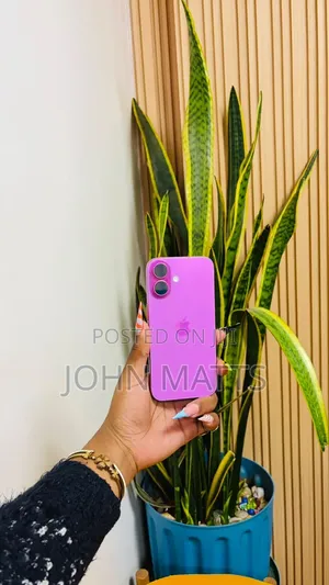 Apple iPhone 16 128 GB Pink