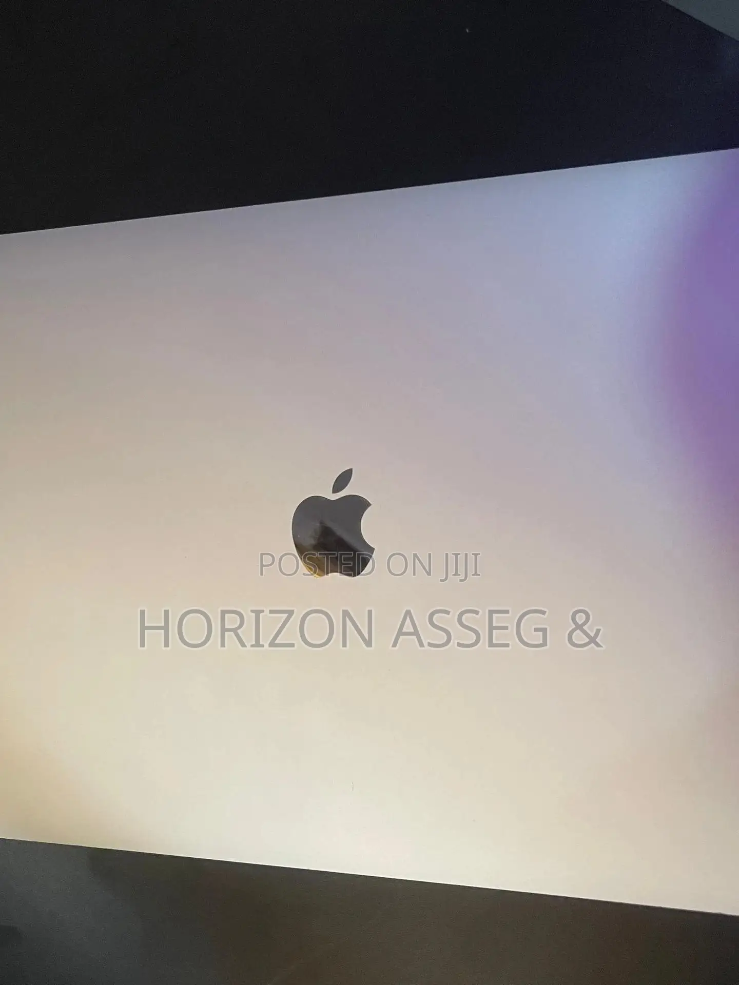 New Laptop Apple MacBook Pro 2018 16GB Intel Core i9 SSD 512GB