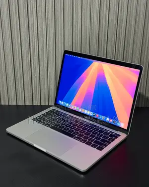 New Laptop Apple MacBook Pro 2019 16GB Intel Core i9 SSD 512GB