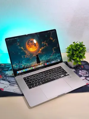 New Laptop Apple MacBook Pro 2019 16GB Intel Core i5 SSD 512GB