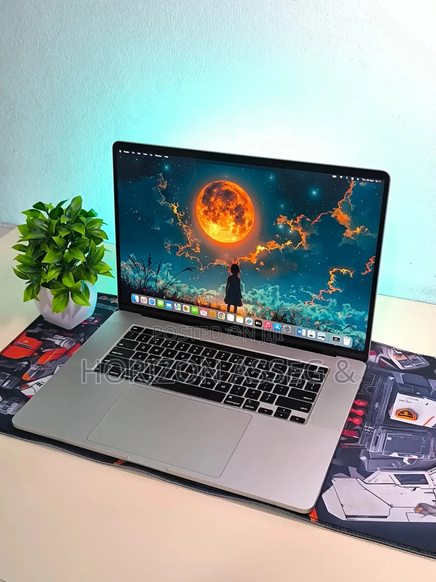 New Laptop Apple MacBook Pro 2019 16GB Intel Core i5 SSD 512GB