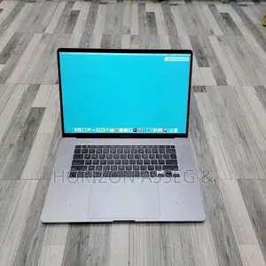 New Laptop Apple MacBook Pro 2019 8GB Intel Core i5 SSD 256GB