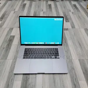 New Laptop Apple MacBook Pro 2019 8GB Intel Core i5 SSD 256GB