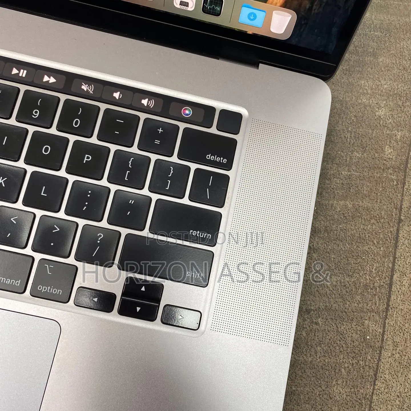 New Laptop Apple MacBook Pro 2019 16GB Intel Core i7 SSD 512GB